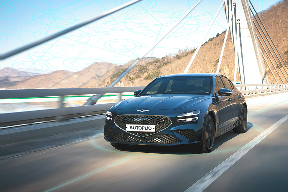 driving car connected to network sharing vehicle data